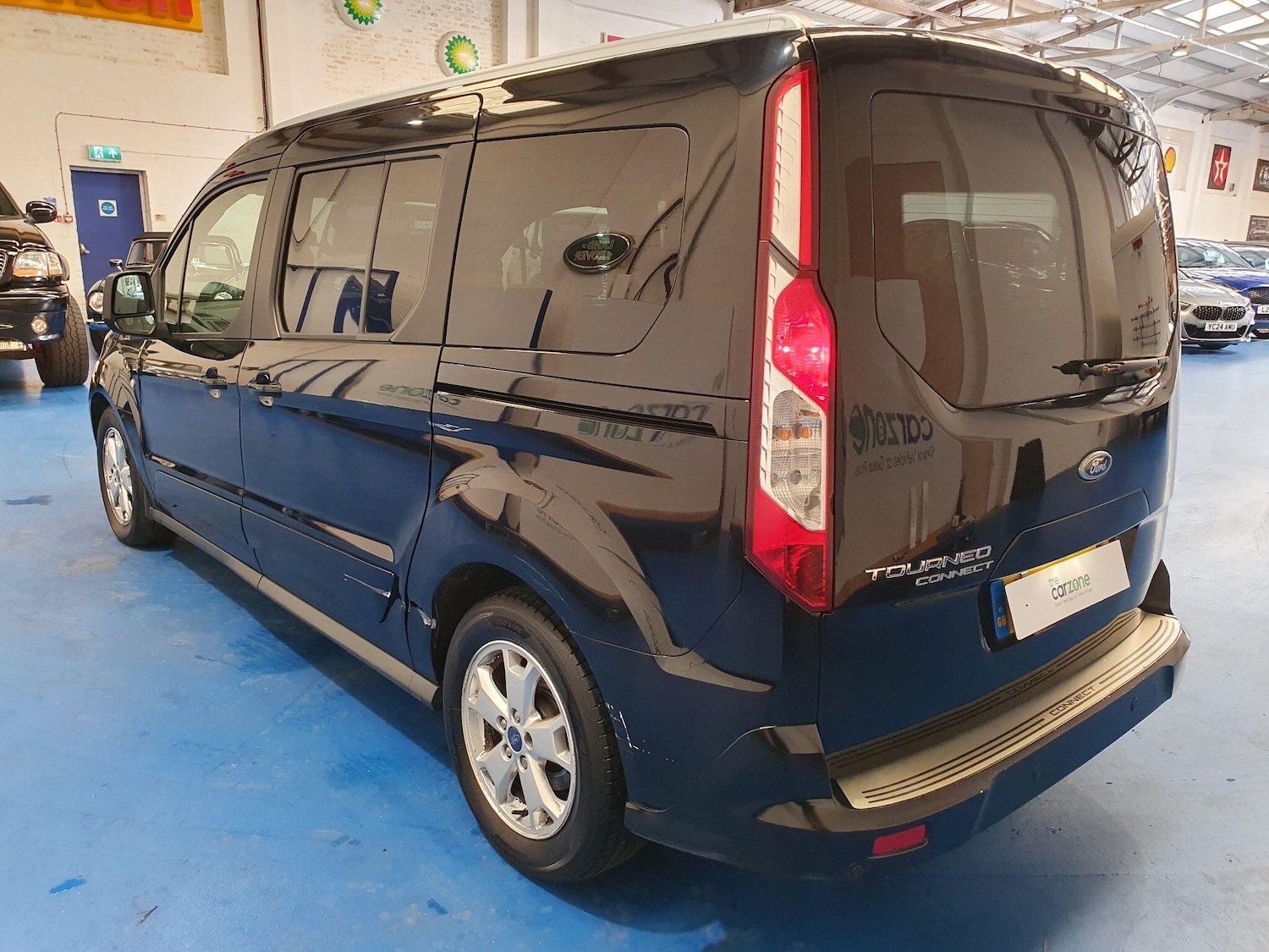 Used Ford Grand Tourneo Connect 2016 for sale - 77957542: Photo 5