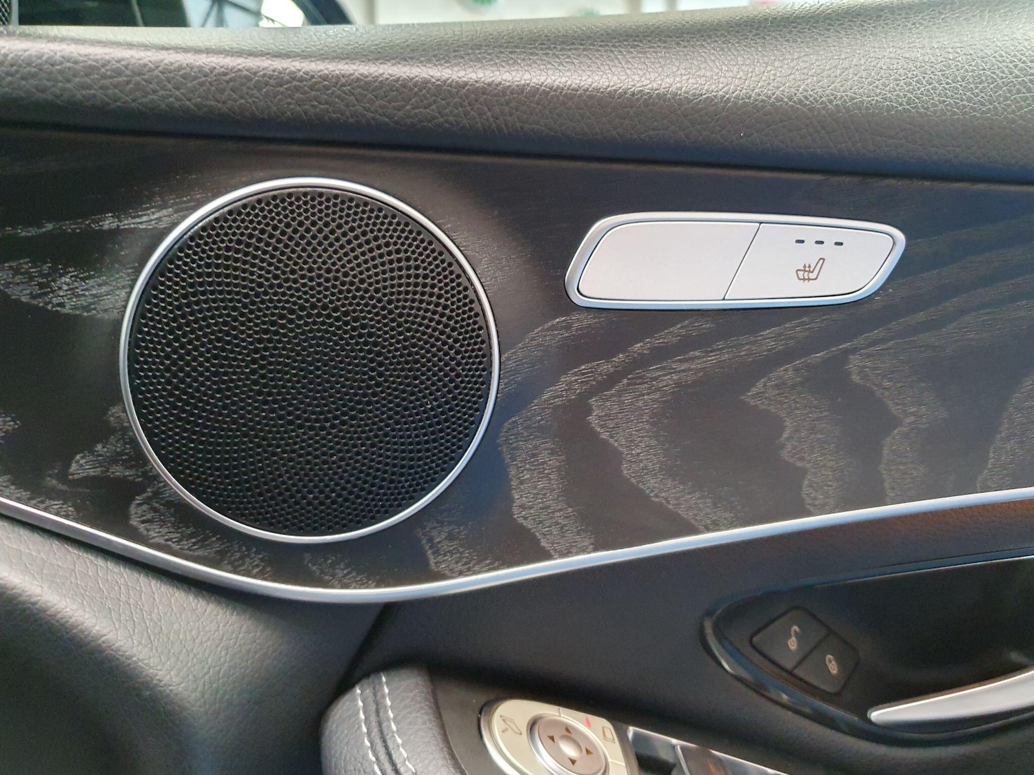 Used Mercedes-Benz GLC for sale - 77825075: Photo 15