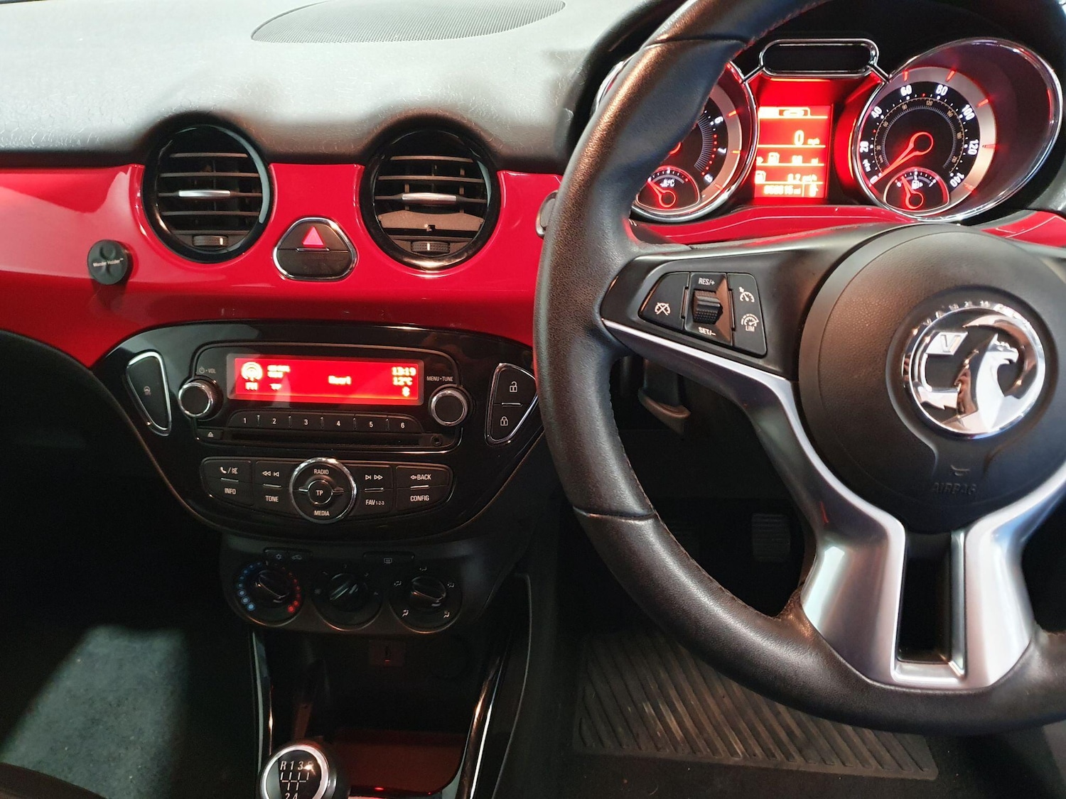 Used Vauxhall ADAM 2015 for sale - 76990539: Photo 13