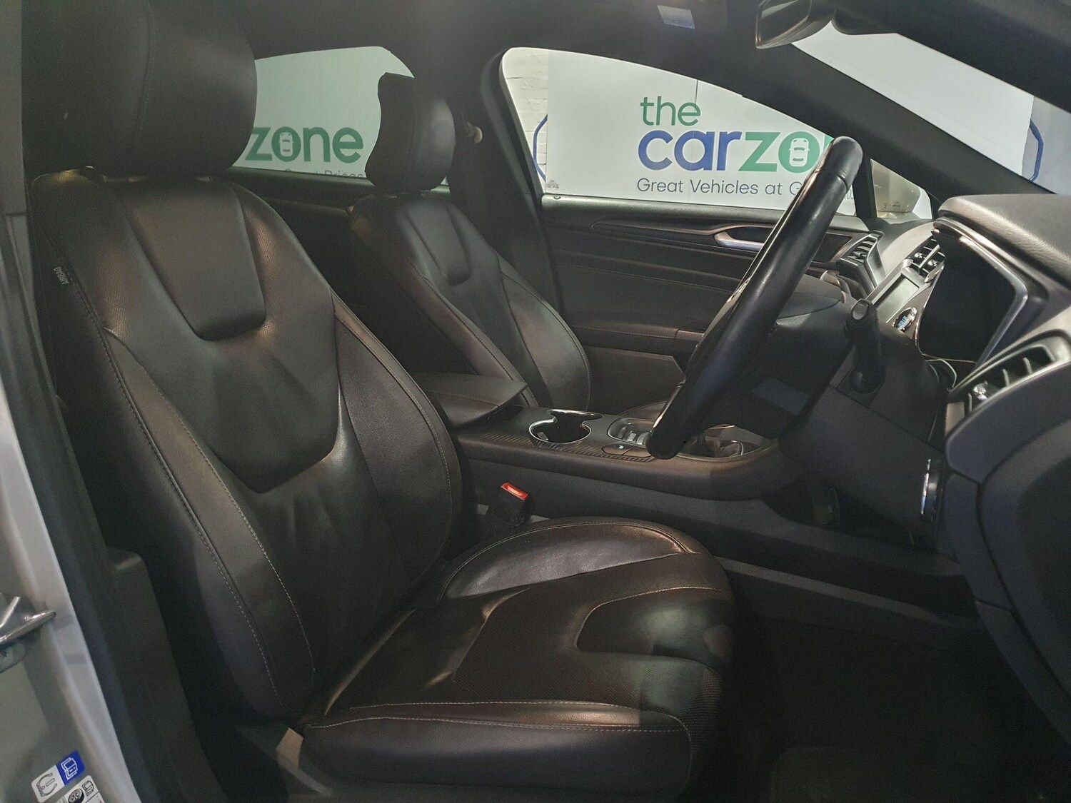 Used Ford Mondeo 2015 for sale - 77468664: Photo 12