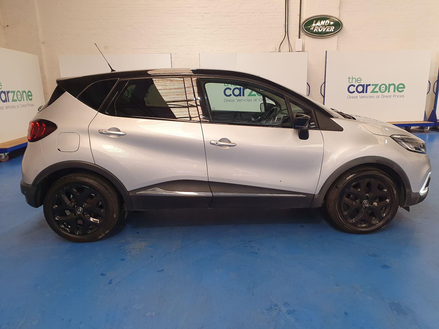 Used Renault Captur 2019 for sale - 77969669: Photo 2