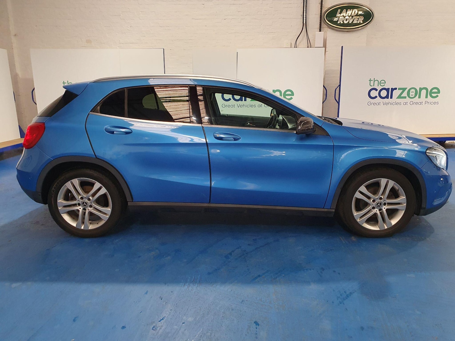 Used Mercedes-Benz GLA 2020 for sale - 77215050: Photo 2