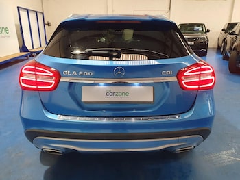 Used Mercedes-Benz GLA 2020 for sale - 77215050: Photo