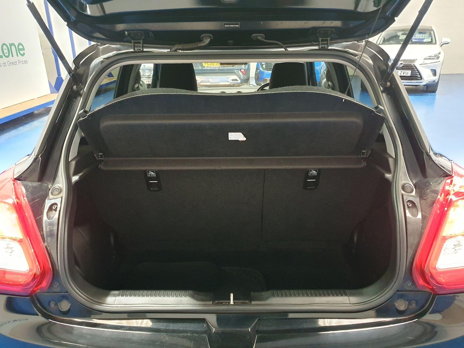 Used Suzuki Swift 2017 for sale - 76359855: Photo 13