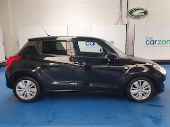 Used Suzuki Swift 2017 for sale - 76359855: Photo