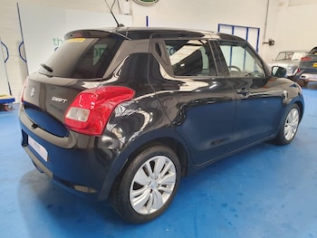Used Suzuki Swift 2017 for sale - 76359855: Photo