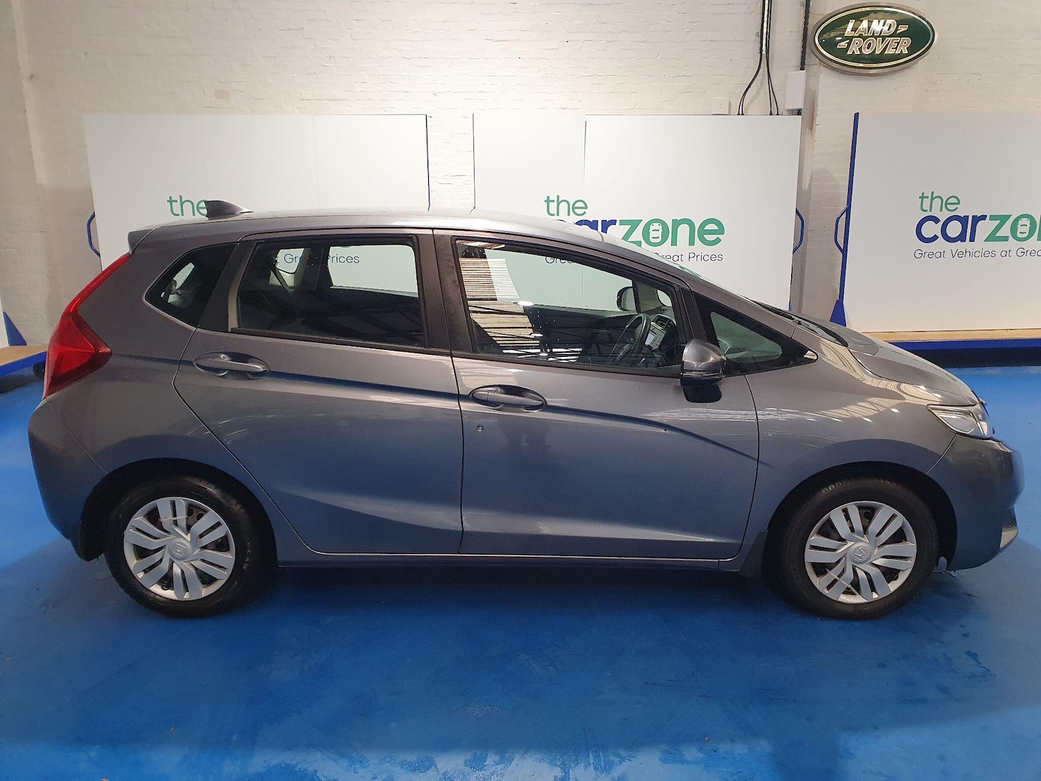 Used Honda Jazz 2017 for sale - 76781963: Photo 2