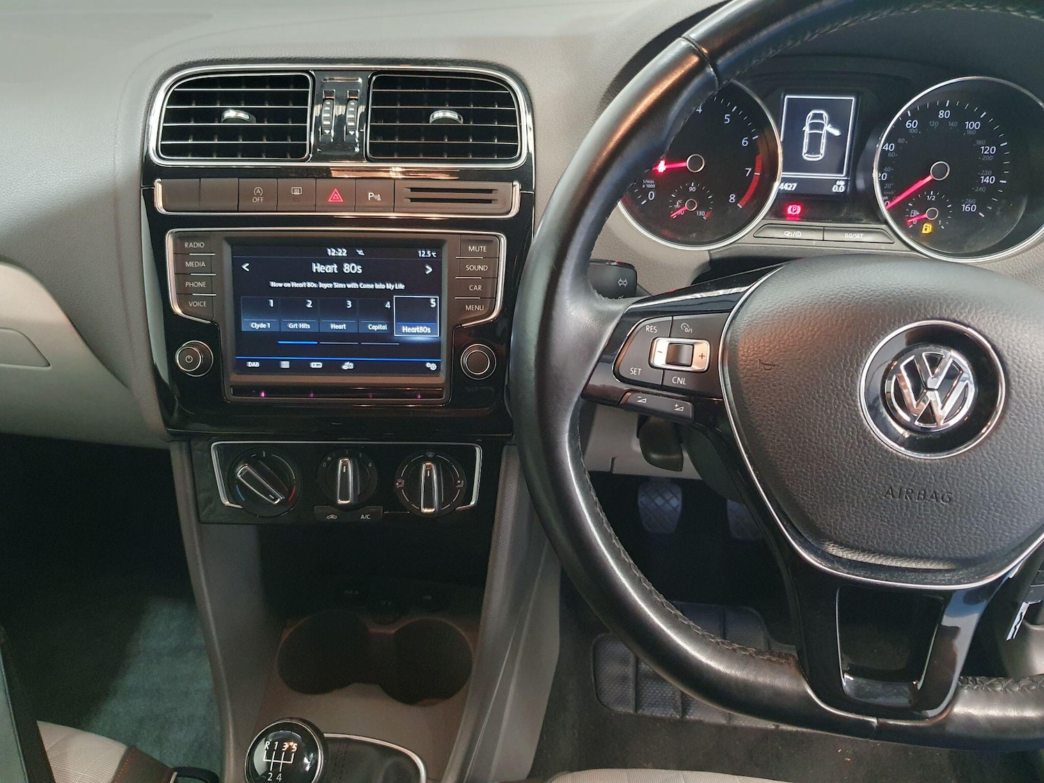 Used Volkswagen Polo 2016 for sale - 76399191: Photo 13