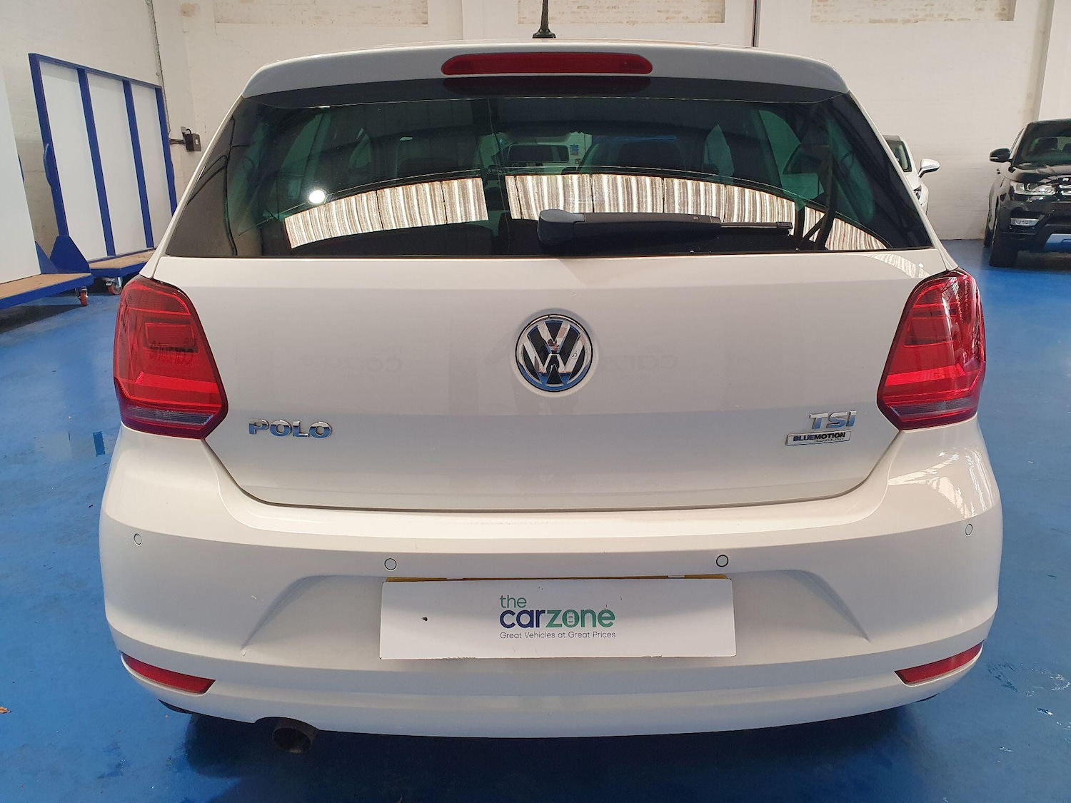 Used Volkswagen Polo 2016 for sale - 76399191: Photo 4