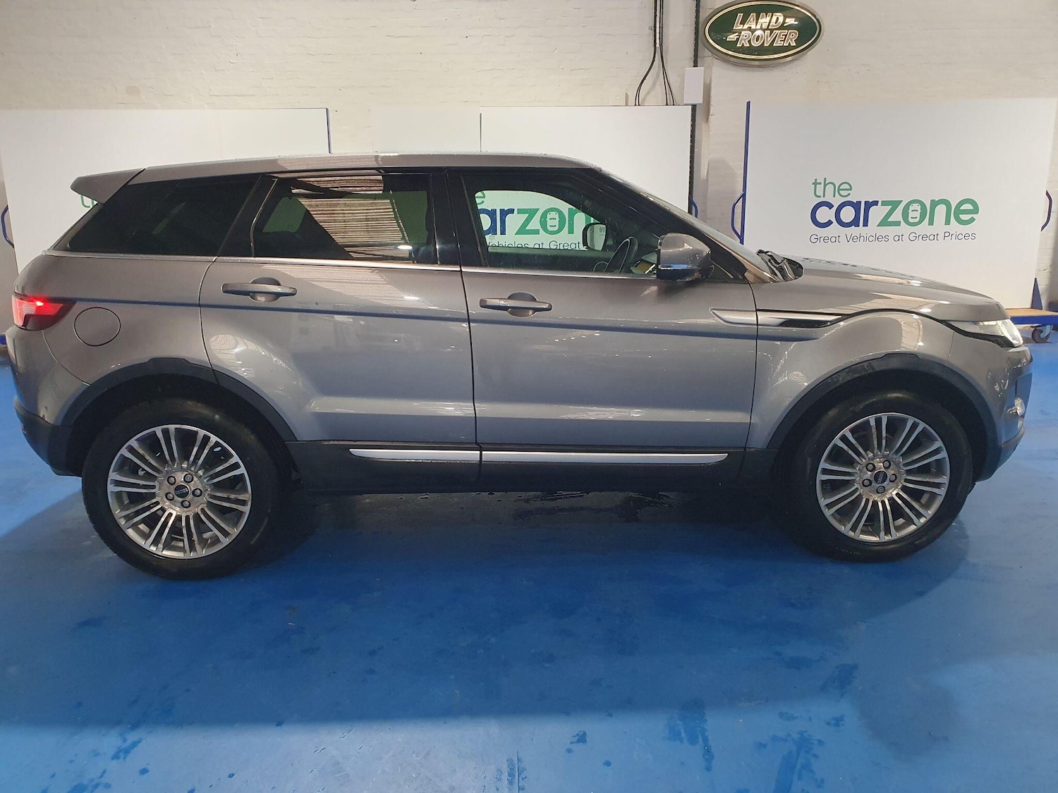 Used Land Rover Range Rover Evoque 2012 for sale - 76866084: Photo 2