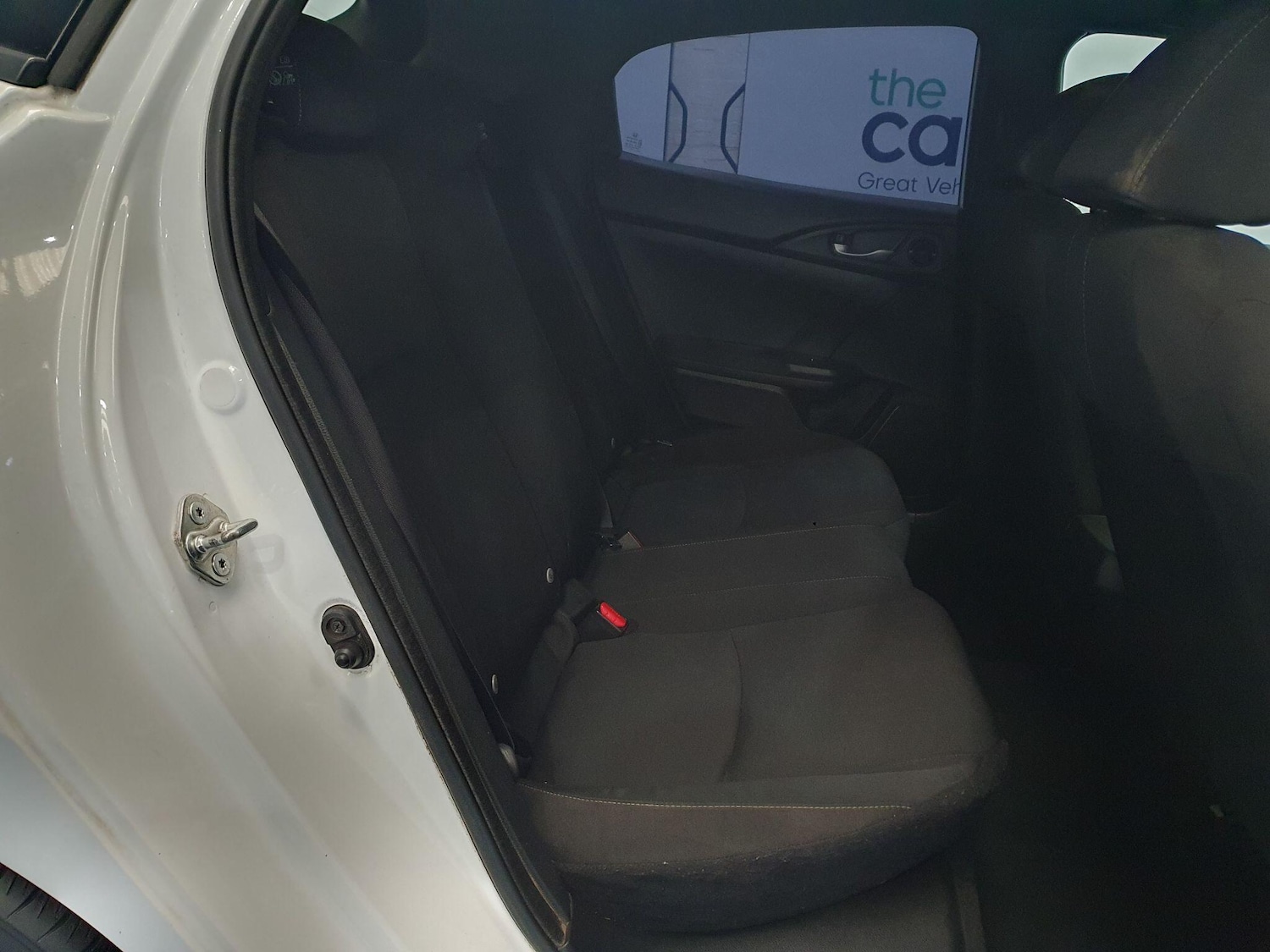 Used Honda Civic 2017 for sale - 76002505: Photo 12