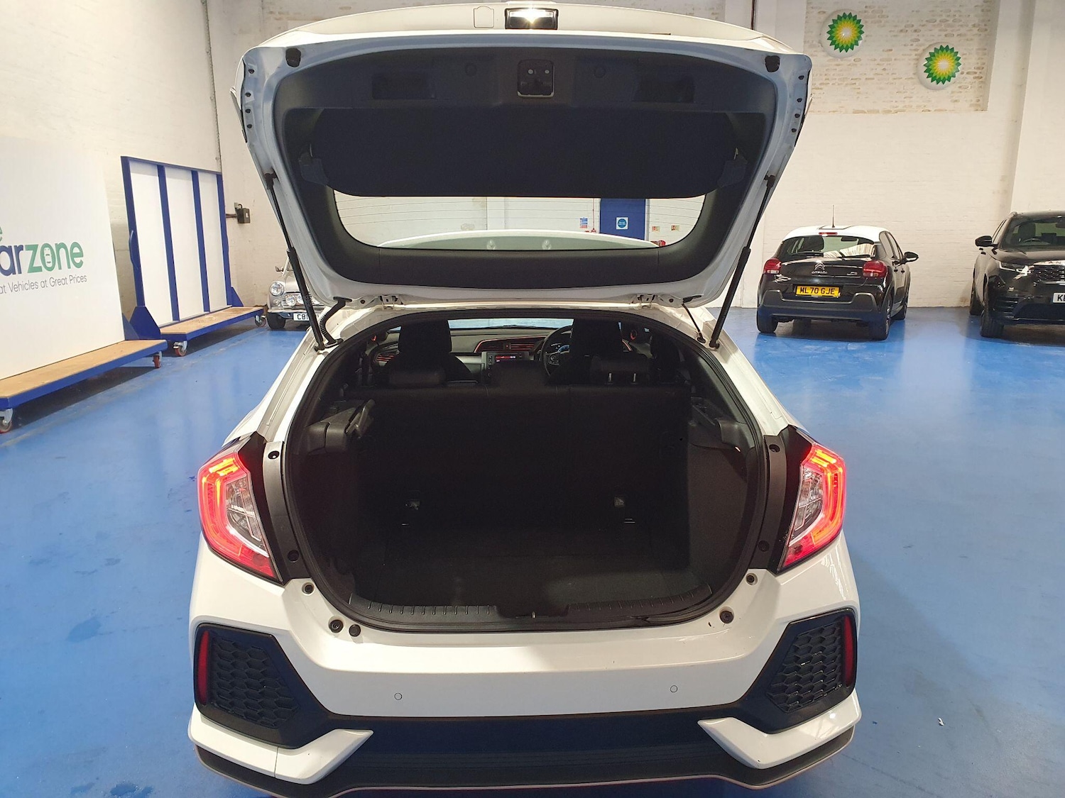 Used Honda Civic 2017 for sale - 76002505: Photo 13