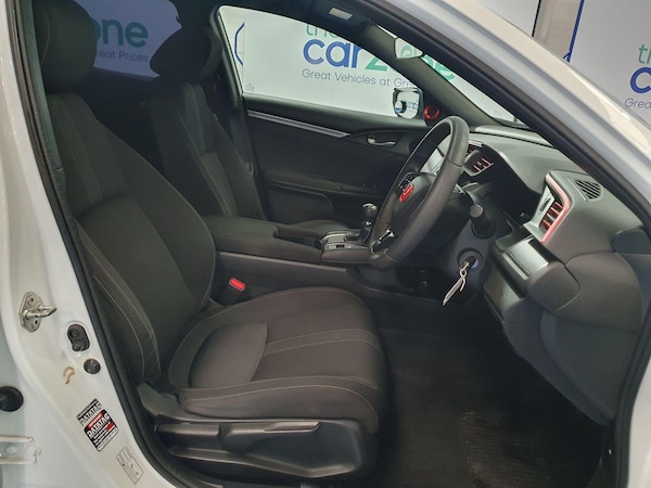 Used Honda Civic 2017 for sale - 76002505: Photo 9
