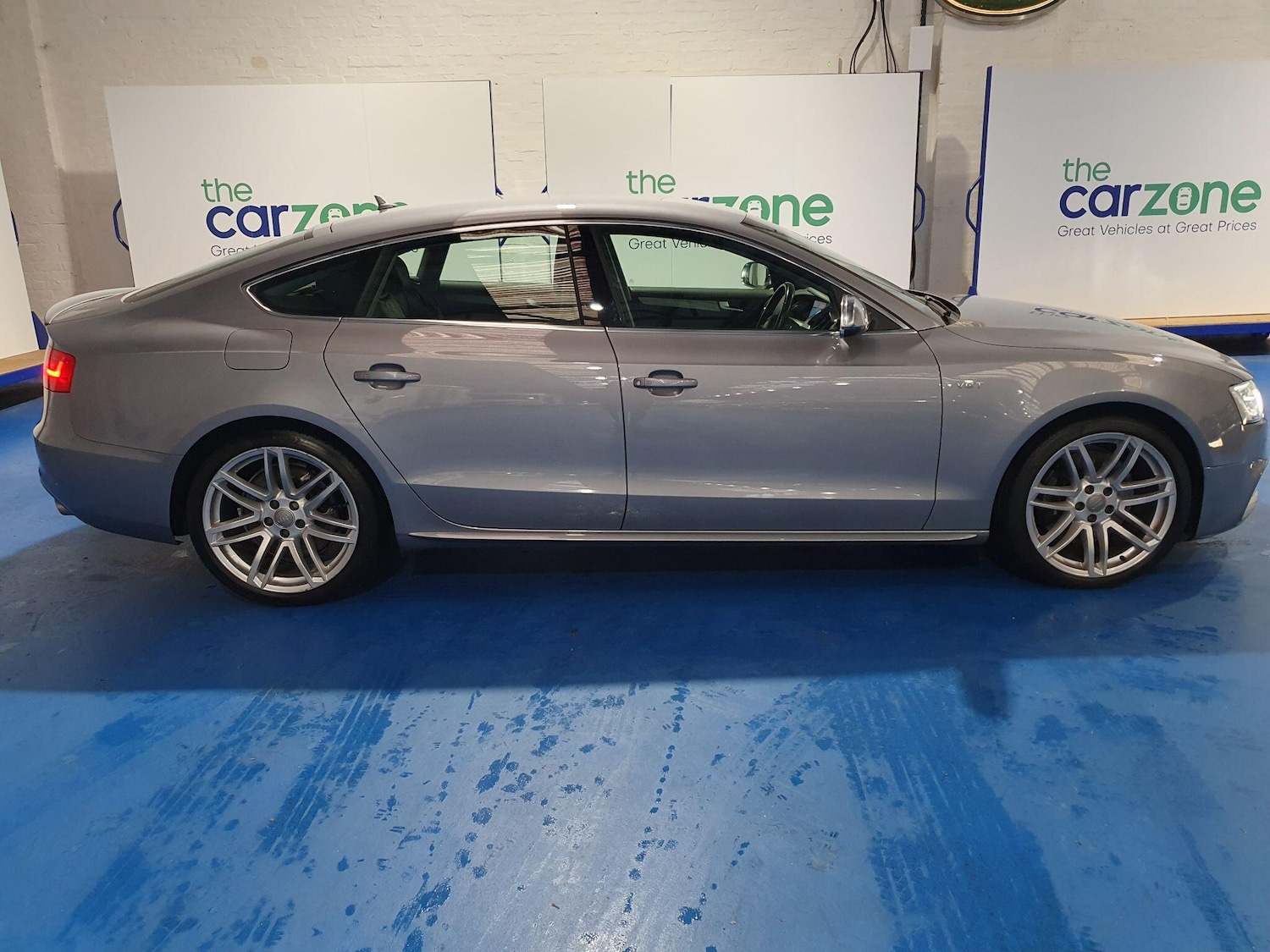 Used Audi A5 2016 for sale - 76865612: Photo 2