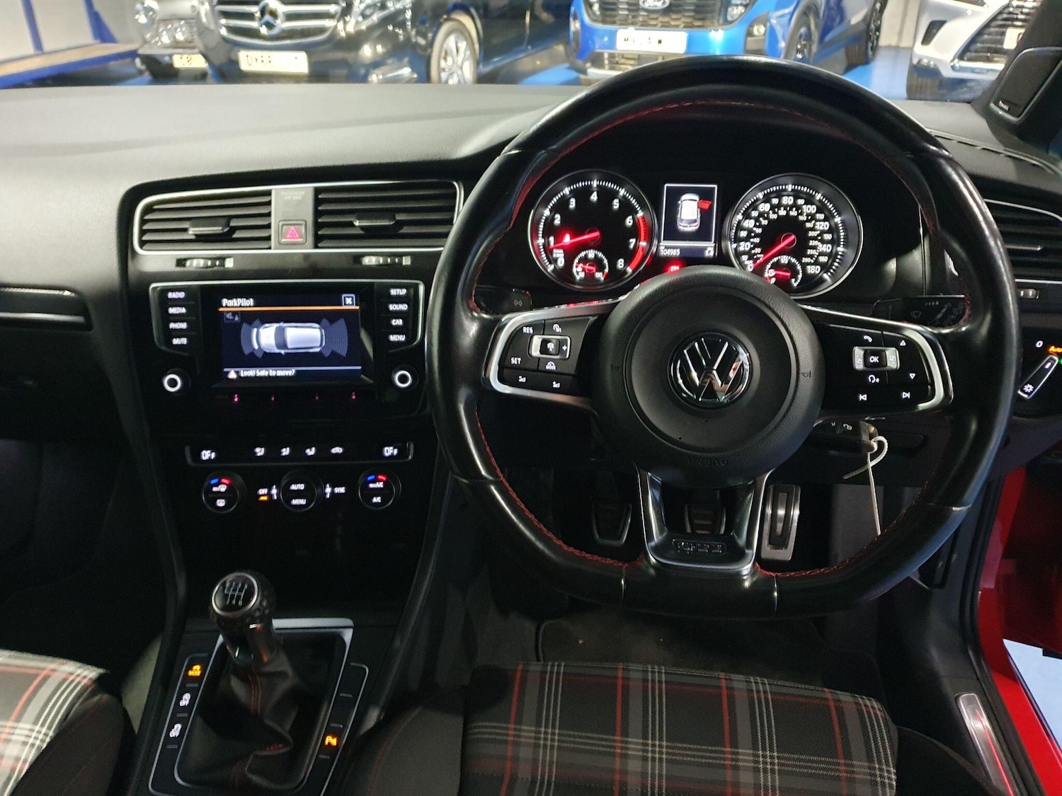 Used Volkswagen Golf 2014 for sale - 76499303: Photo 10