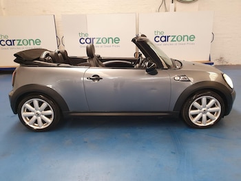 Used MINI Convertible 2009 for sale - 79236135: Photo