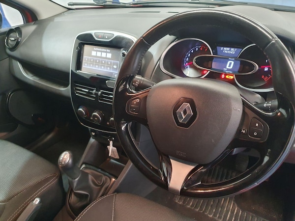 Used Renault Clio 2016 for sale - 76085136: Photo 10
