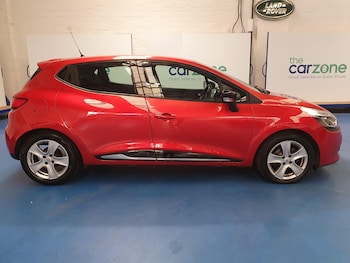 Used Renault Clio 2016 for sale - 76085136: Photo 2