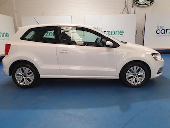 Used Volkswagen Polo 2014 for sale - 78046786: Photo
