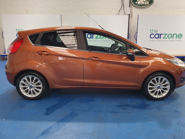 Used Ford Fiesta 2014 for sale - 76200361: Photo 2
