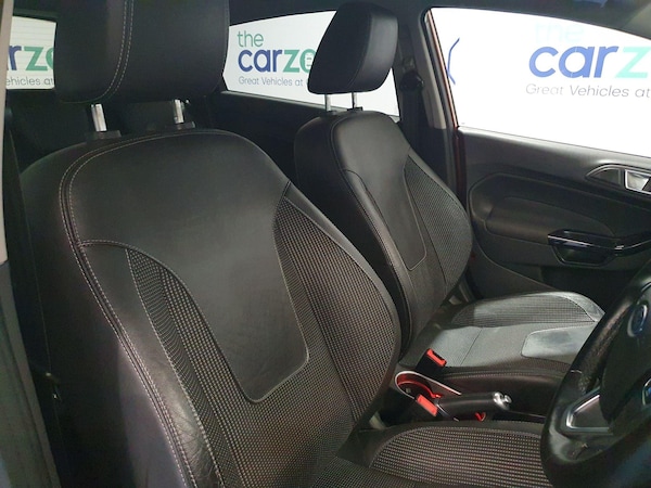 Used Ford Fiesta 2014 for sale - 76200361: Photo 9