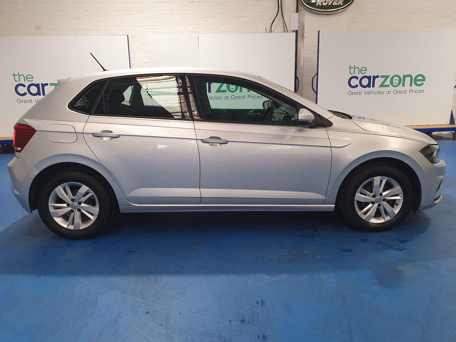 Used Volkswagen Polo 2019 for sale - 76214908: Photo 2