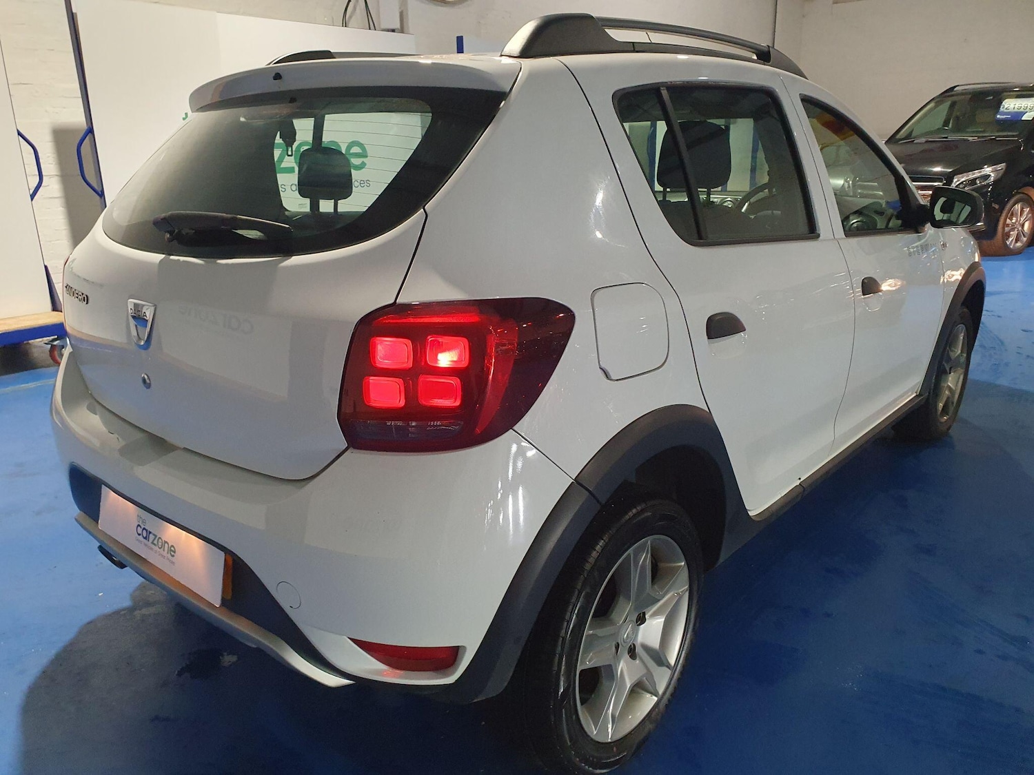 Used Dacia Sandero Stepway 2016 for sale - 76700807: Photo 3