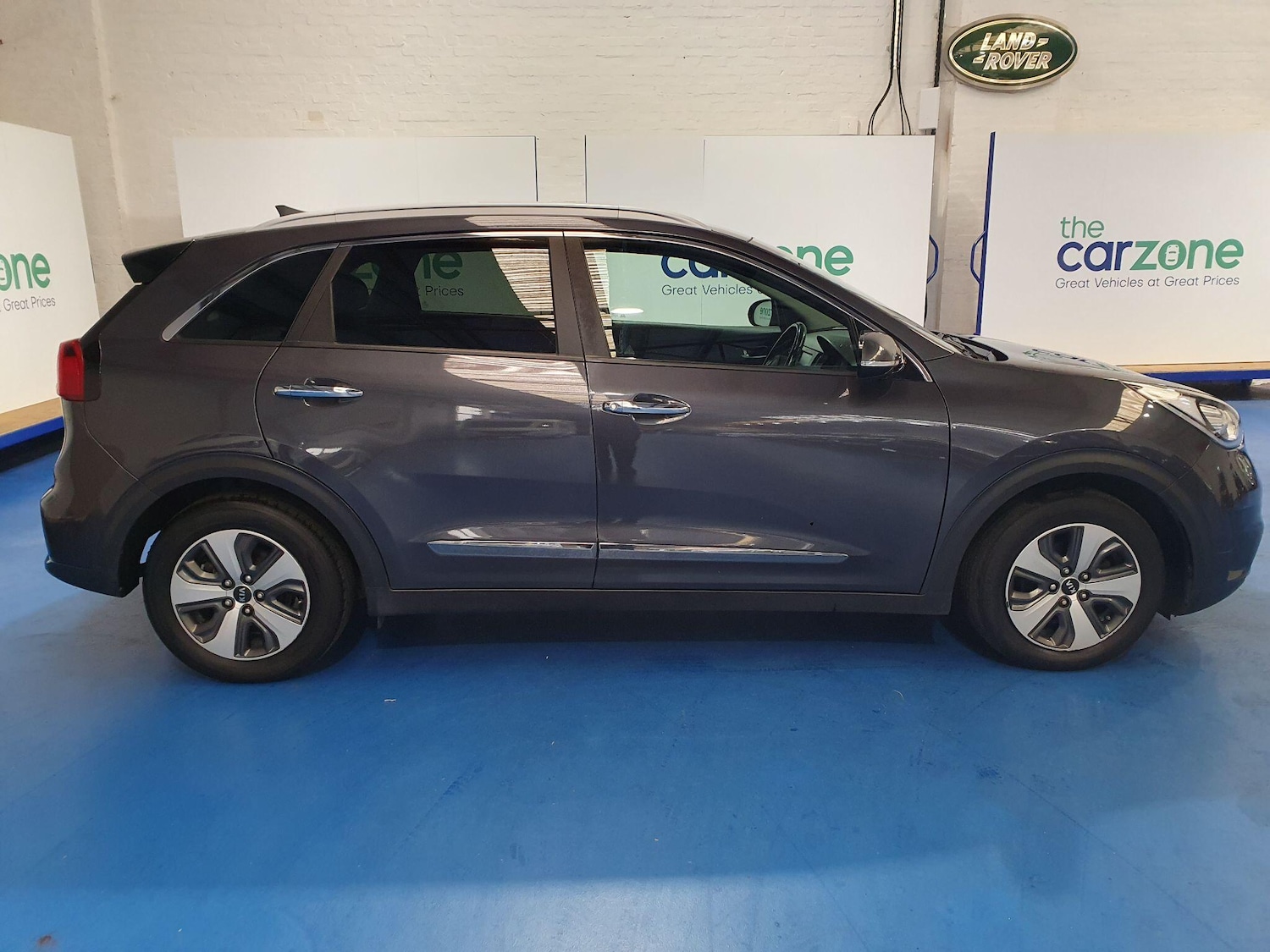 Used Kia Niro 2018 for sale - 77924831: Photo 2