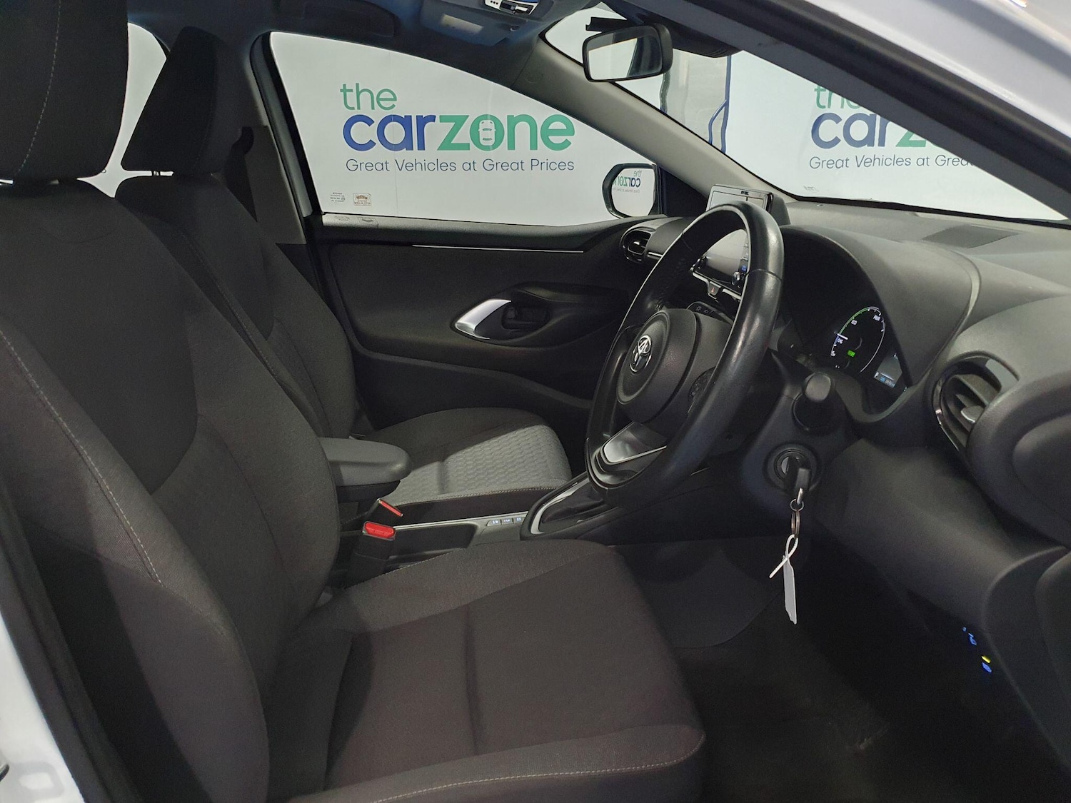 Used Toyota Yaris 2021 for sale - 76361386: Photo 8