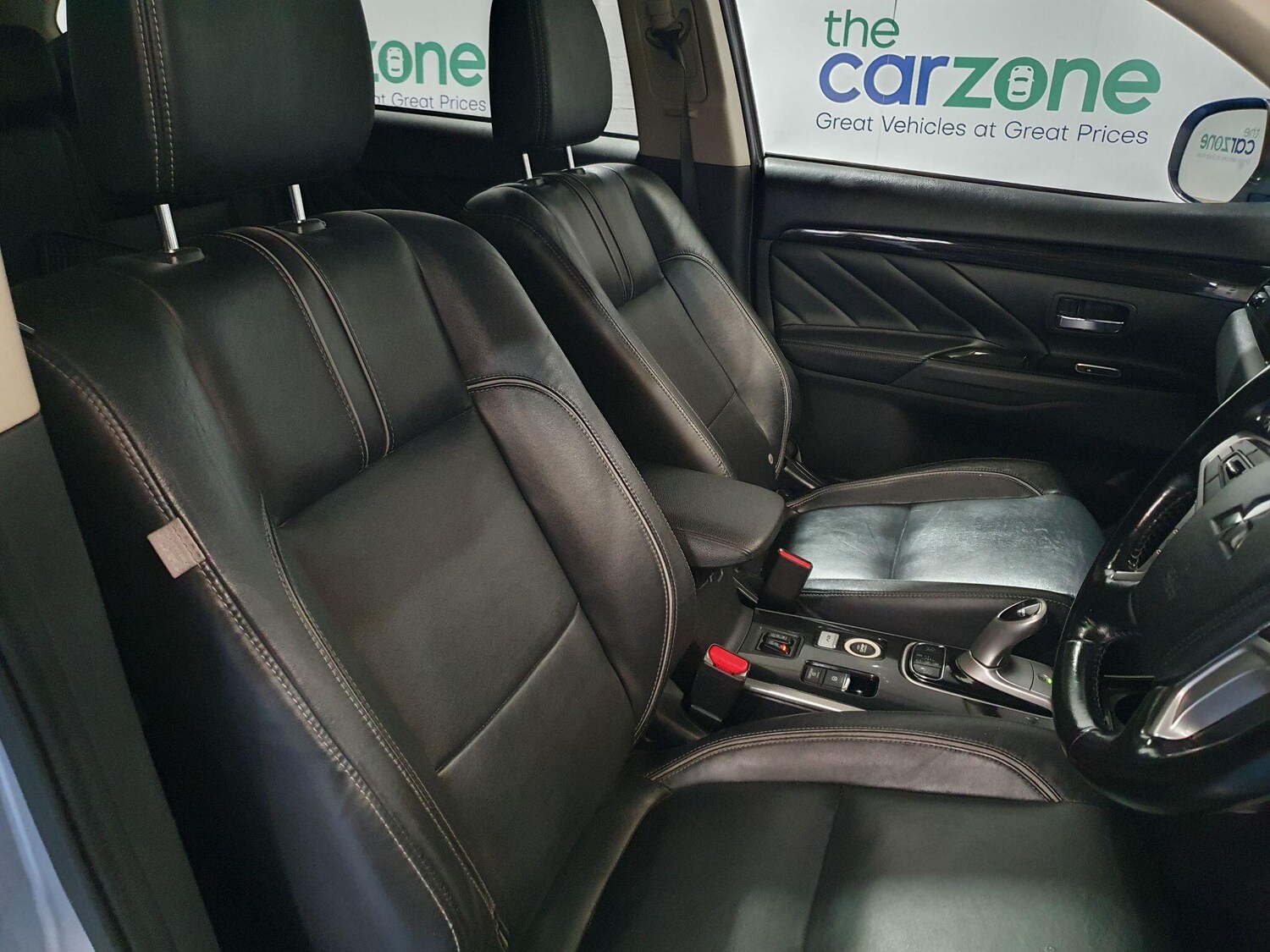 Used Mitsubishi Outlander 2017 for sale - 77573790: Photo 9