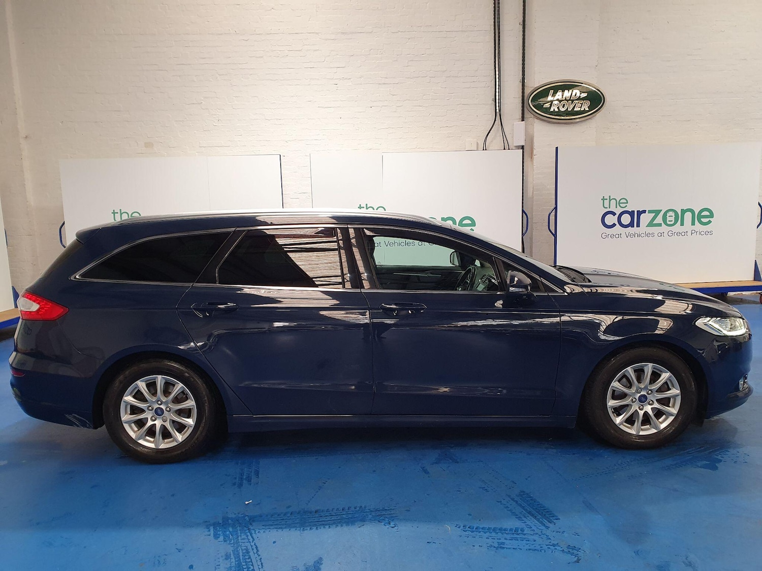 Used Ford Mondeo 2016 for sale - 76201302: Photo 2