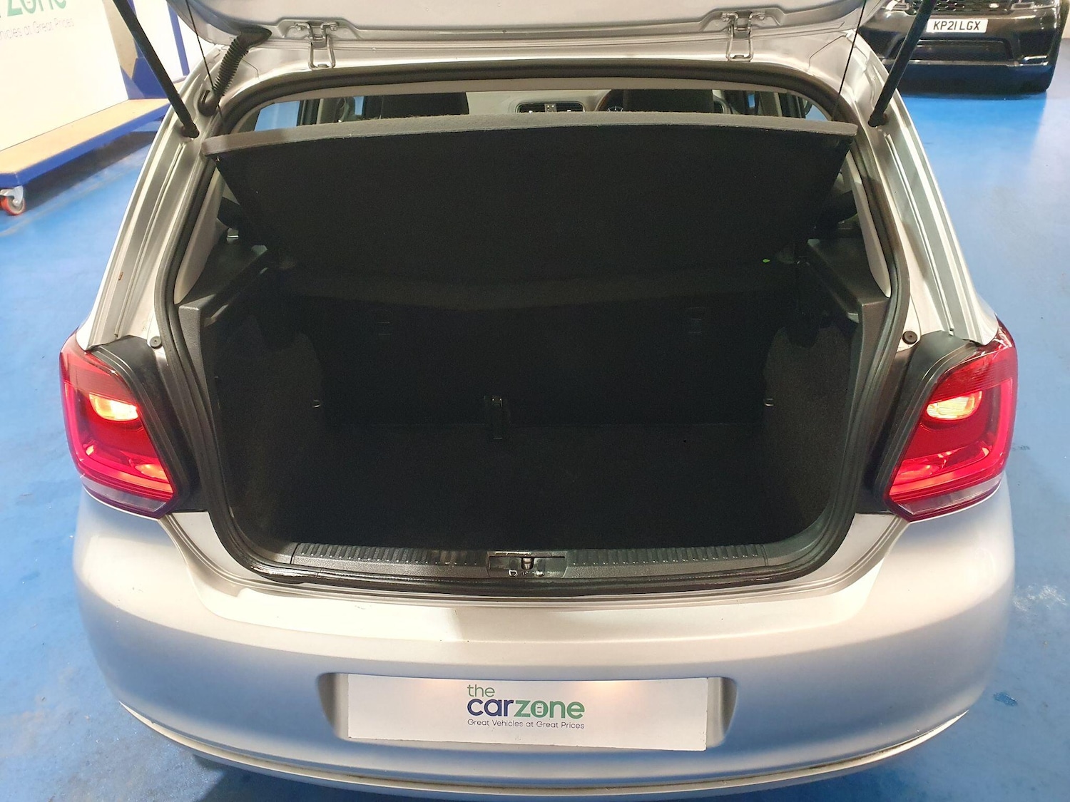 Used Volkswagen Polo 2010 for sale - 77229370: Photo 12