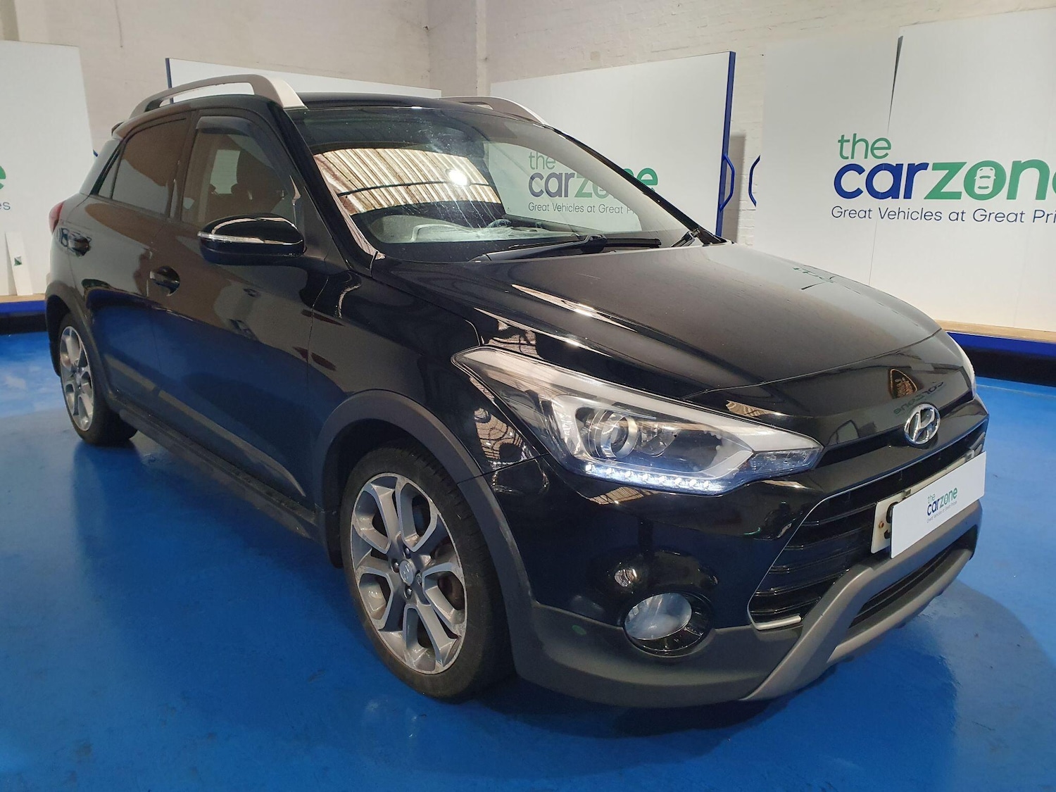 Used Hyundai i20 2017 for sale - 76898761: Photo 1