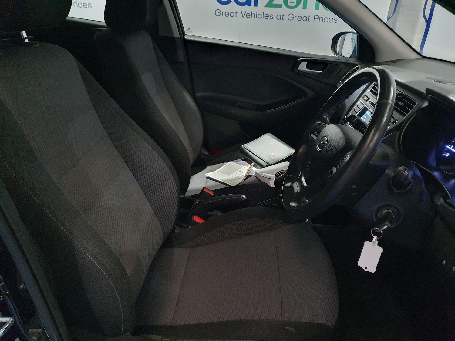 Used Hyundai i20 2017 for sale - 76898761: Photo 12