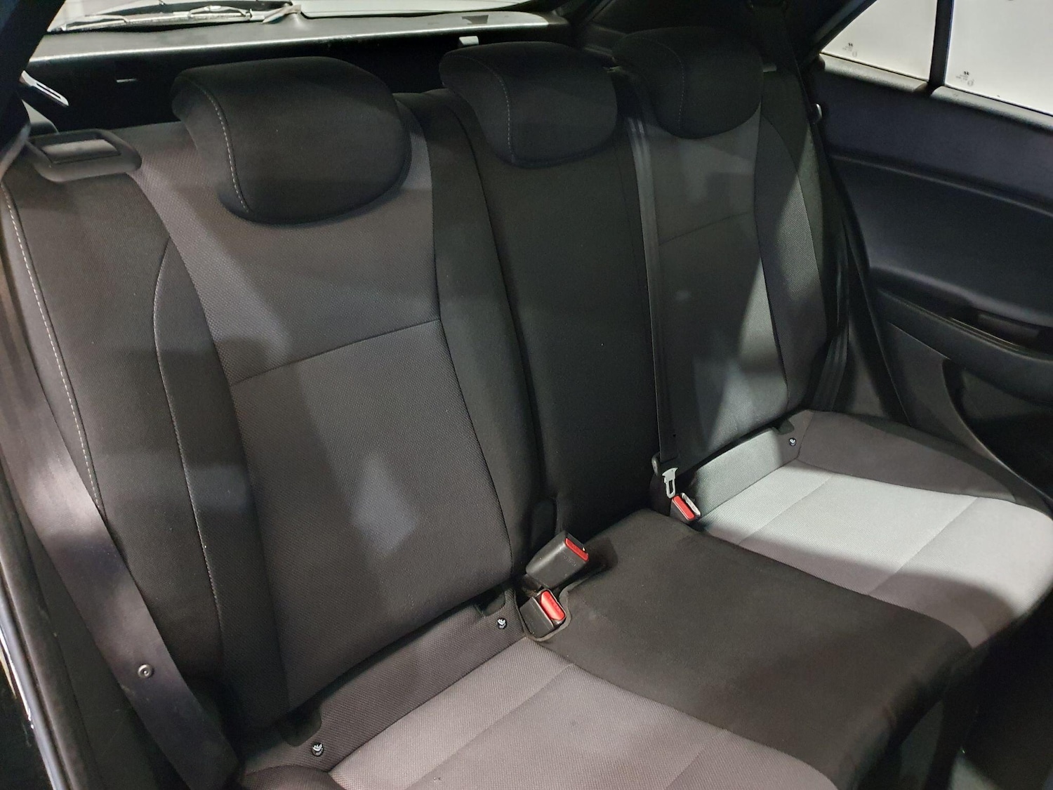 Used Hyundai i20 2017 for sale - 76898761: Photo 17