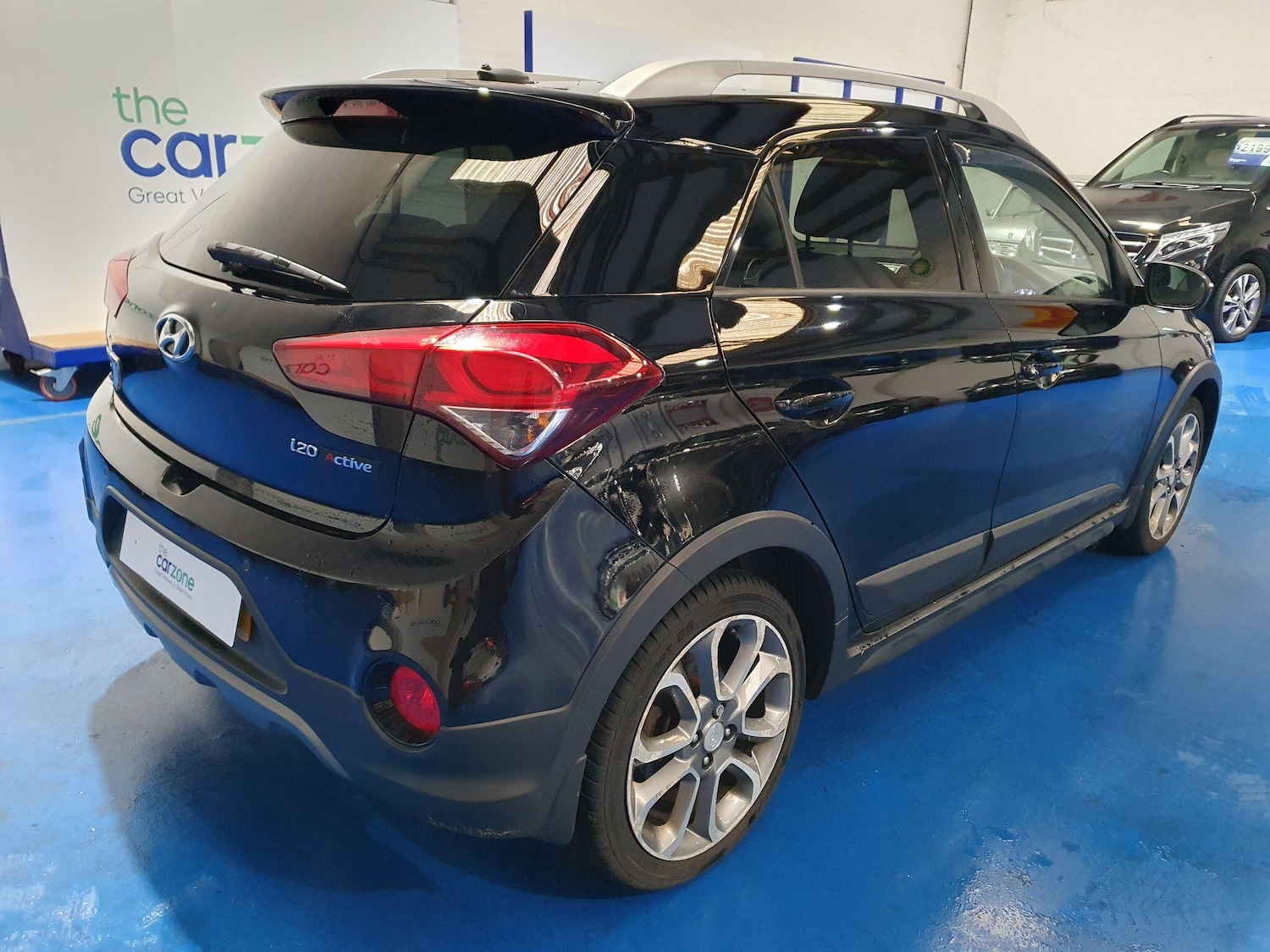 Used Hyundai i20 2017 for sale - 76898761: Photo 3