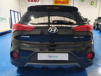 Used Hyundai i20 2017 for sale - 76898761: Photo