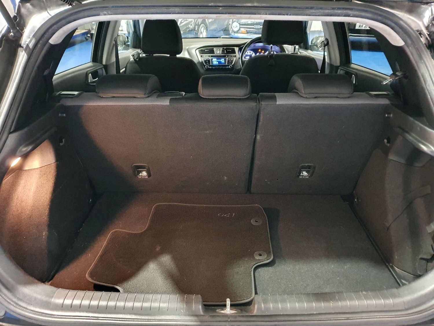 Used Hyundai i20 2017 for sale - 76898761: Photo 6