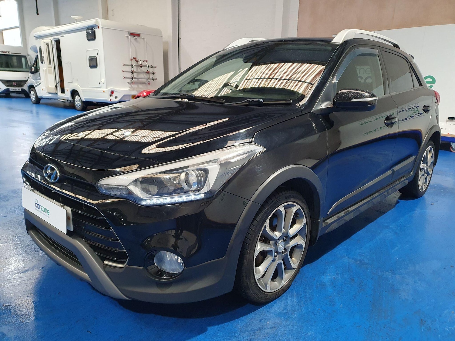 Used Hyundai i20 2017 for sale - 76898761: Photo 9
