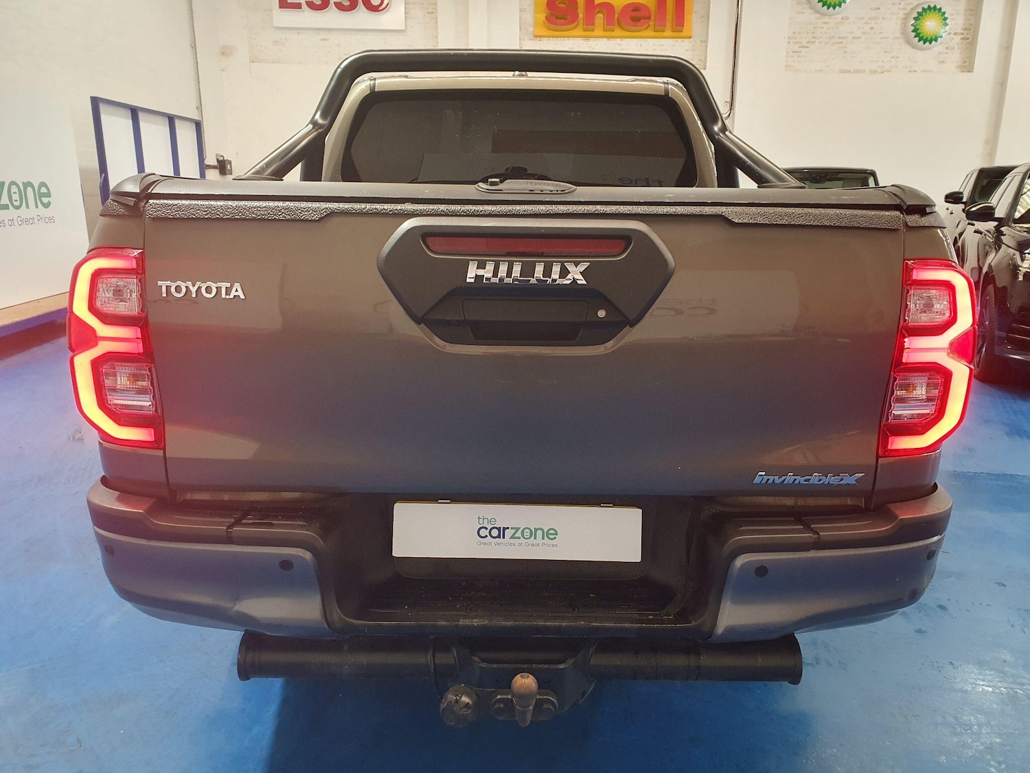 Used Toyota Hilux 2023 for sale - 77073857: Photo 4