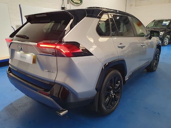 Used Toyota RAV4 2021 for sale - 76765717: Photo