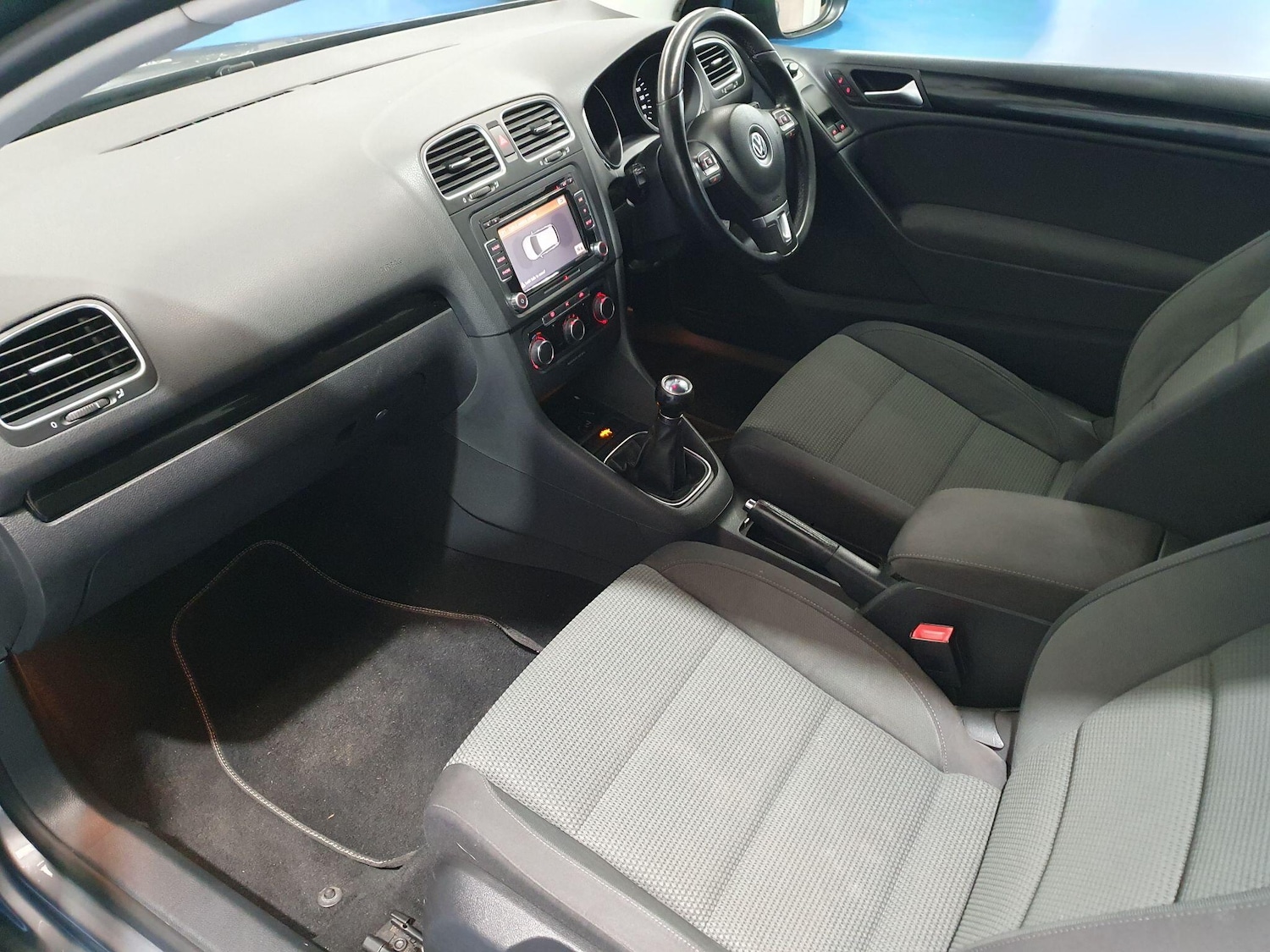 Used Volkswagen Golf 2011 for sale - 77585652: Photo 15