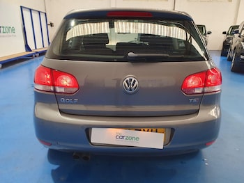 Used Volkswagen Golf 2011 for sale - 77585652: Photo