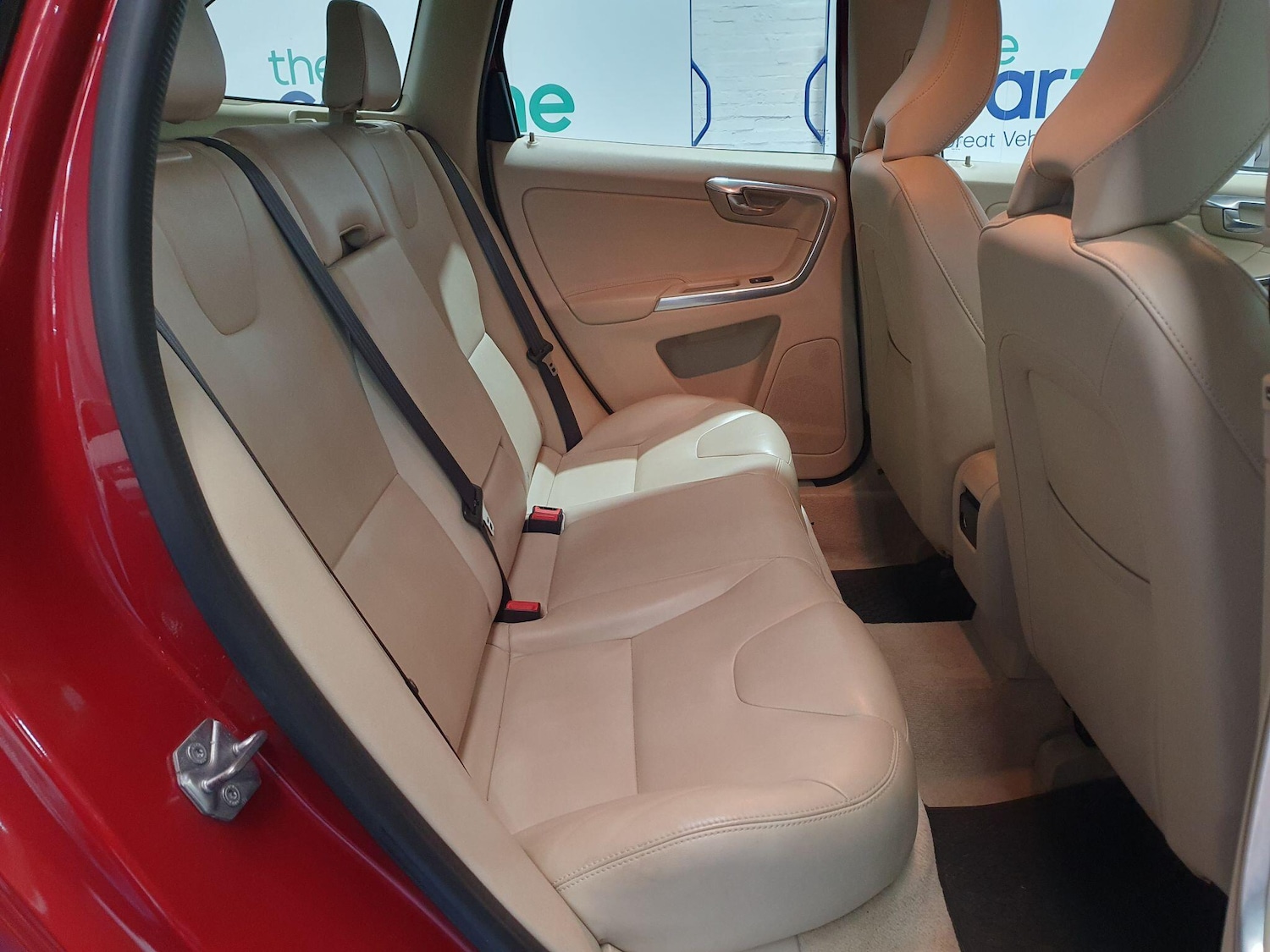 Used Volvo XC60 2017 for sale - 78185368: Photo 13