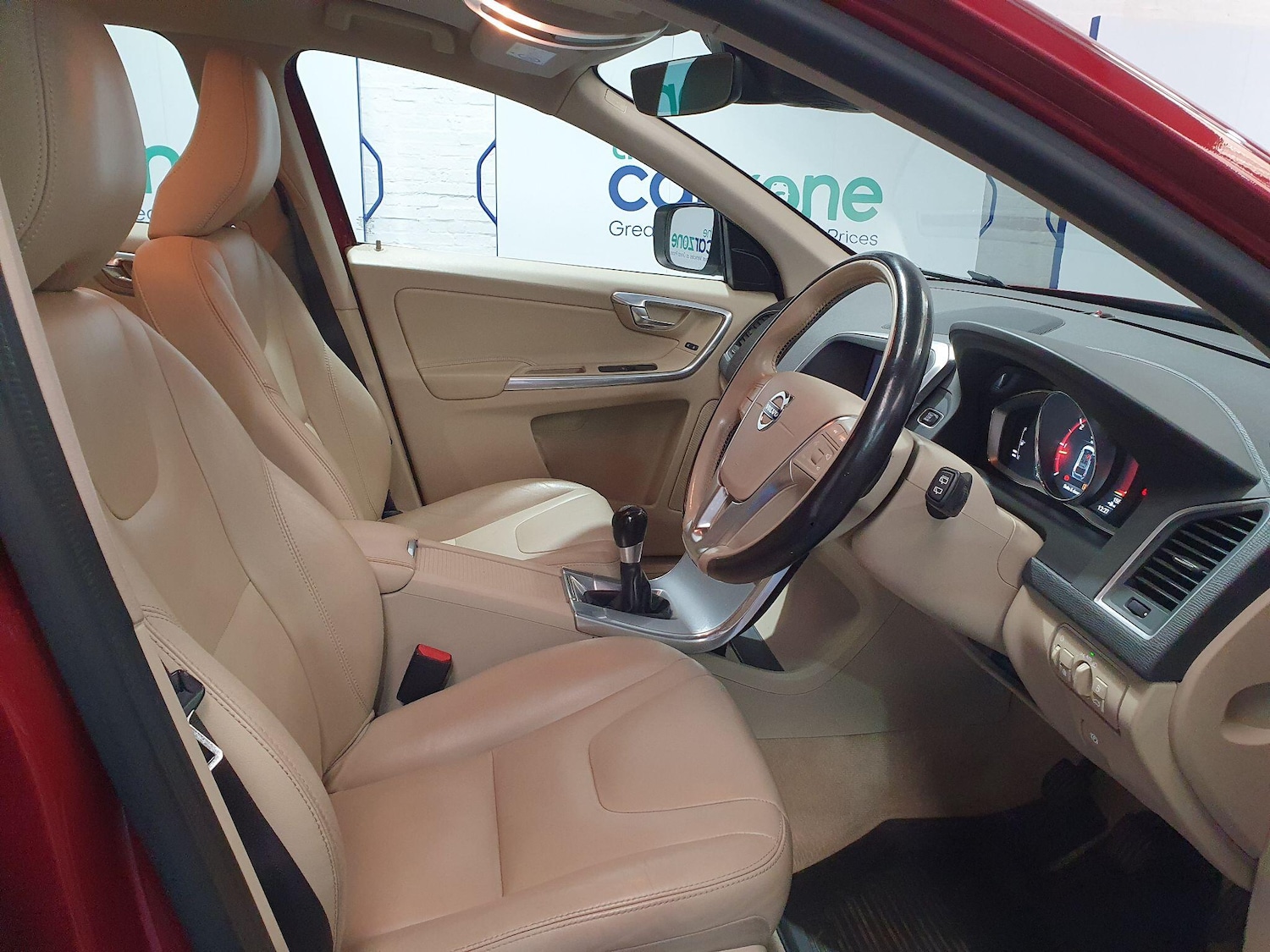 Used Volvo XC60 2017 for sale - 78185368: Photo 9