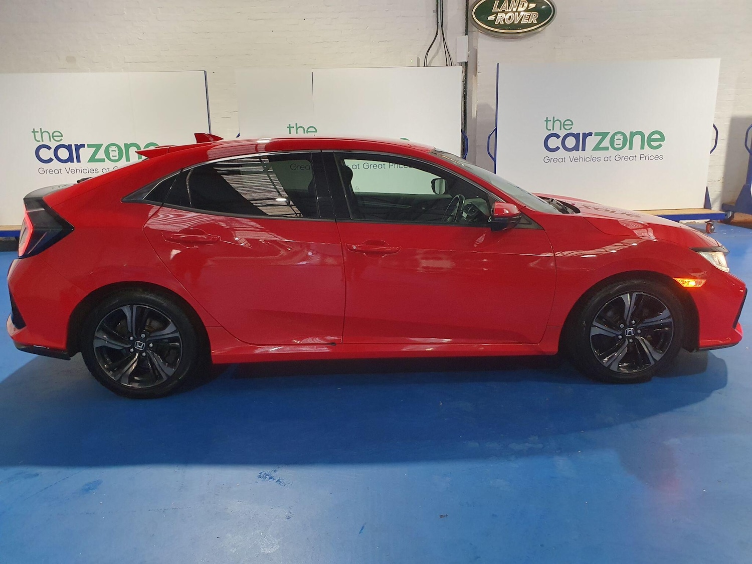 Used Honda Civic 2019 for sale - 76458169: Photo 2