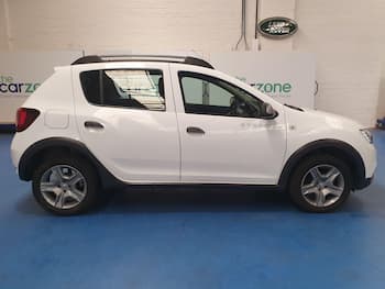 Used Dacia Sandero Stepway 2017 for sale - 79711617: Photo