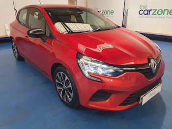 Used Renault Clio 2023 for sale - 79396085: Photo