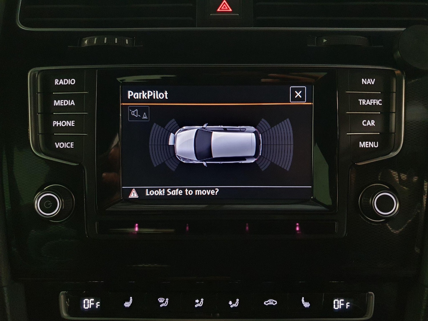 Used Volkswagen Golf 2014 for sale - 76399070: Photo 11