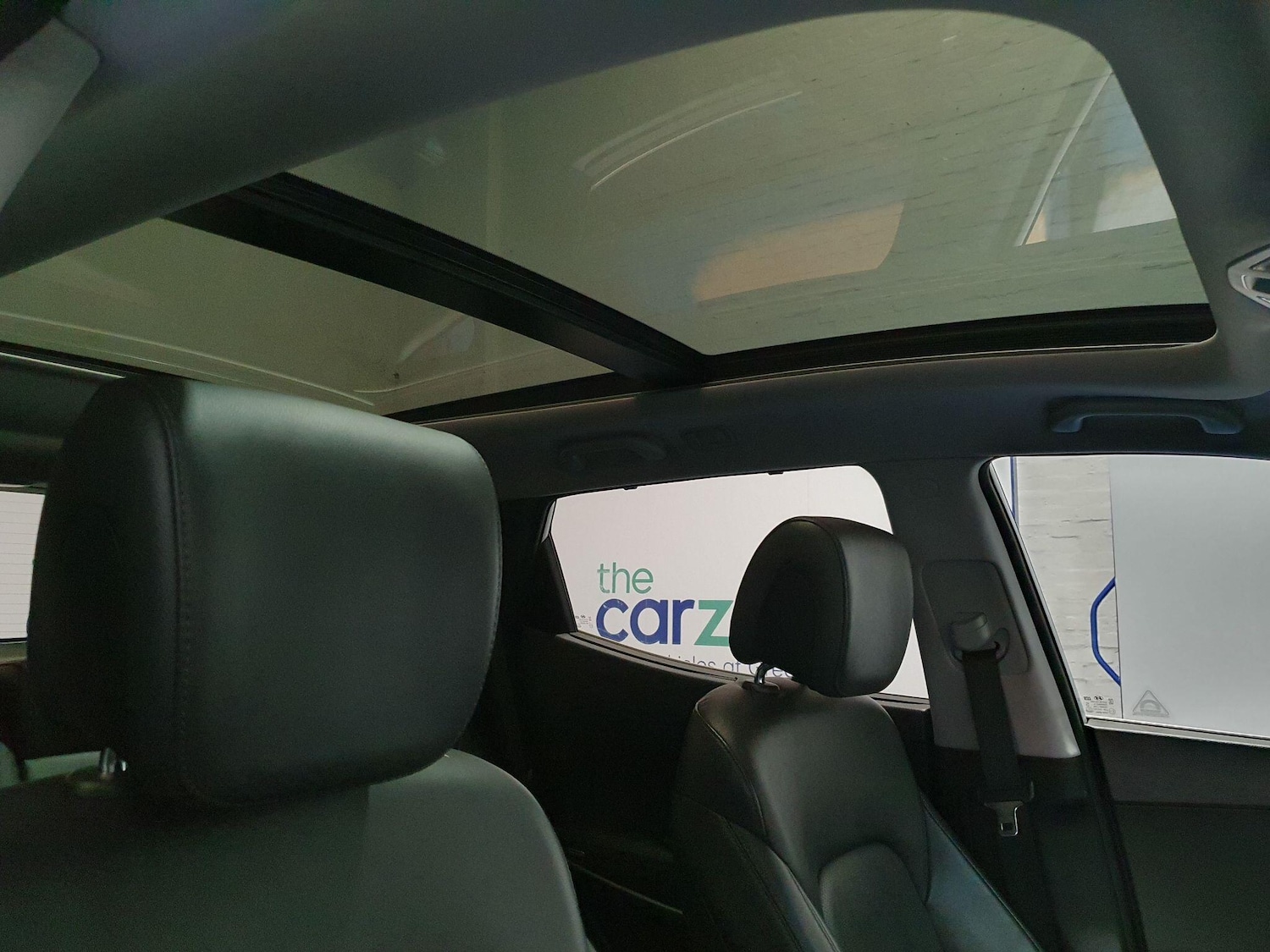 Used Hyundai Santa Fe 2016 for sale - 76689688: Photo 10